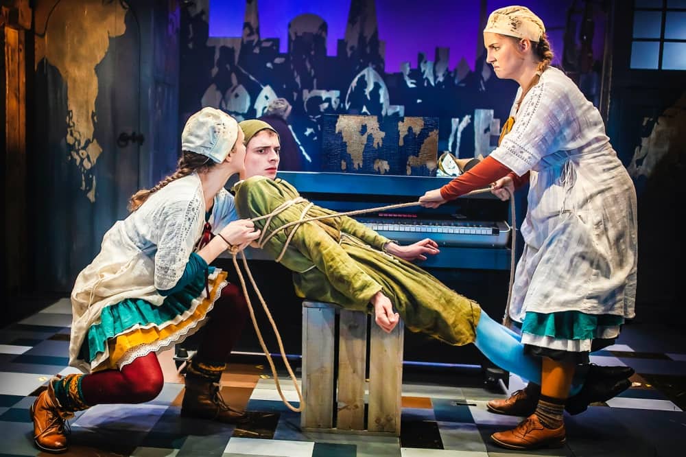 Muddy Stilettos reviews The Prince and The Pauper at The Watermill ...