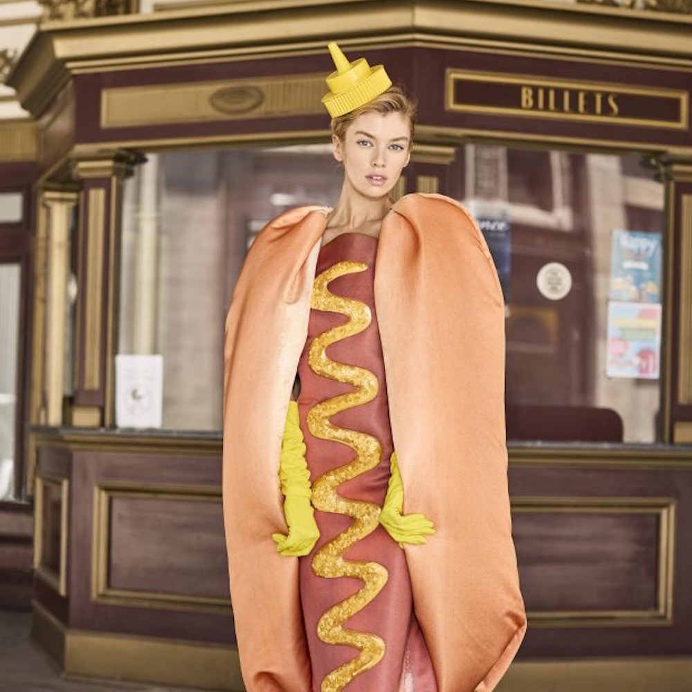 Hot (dog) trend: Moschino’s diner couture