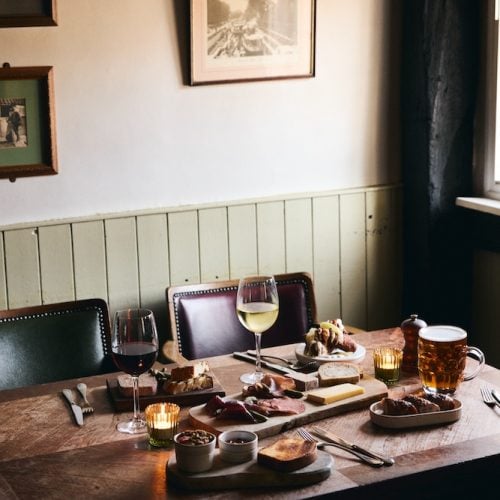 Gastropub glory! Muddy reviews The Crown at Bray