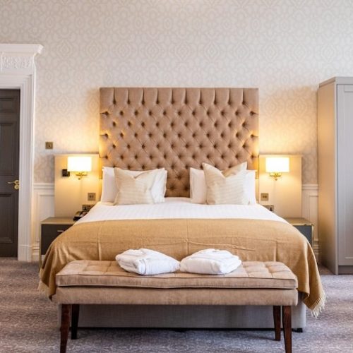 Win a £450 deluxe stay for two at Easthampstead Park, plus dinner and drinks