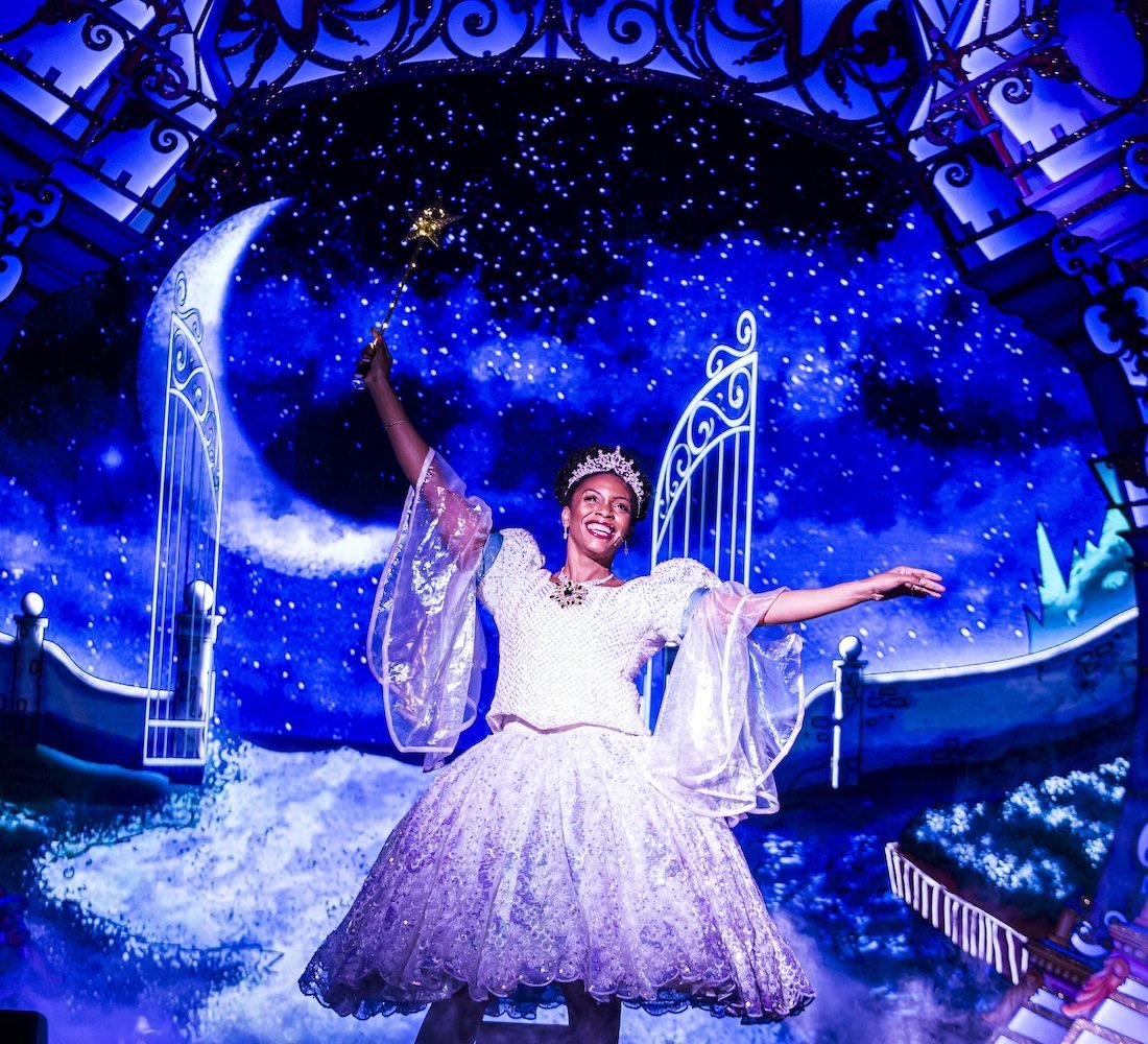 Review: Cinderella at The Hexagon in Reading, but will you have a ball?