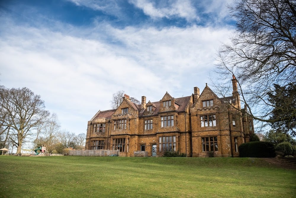 Carrdus School, Banbury - Bucks & Oxon | Muddy Stilettos