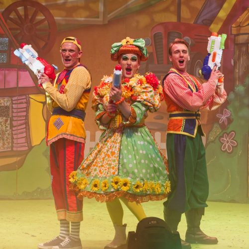 Oh yes you should: 5 reasons to book this Henley panto