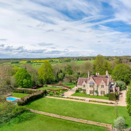 Property flirt! 7 gorgeous Cotswold homes giving us Rivals vibes