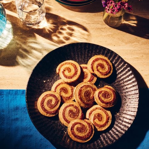 Recipe: Nadiya Hussain's date-swirled cookies