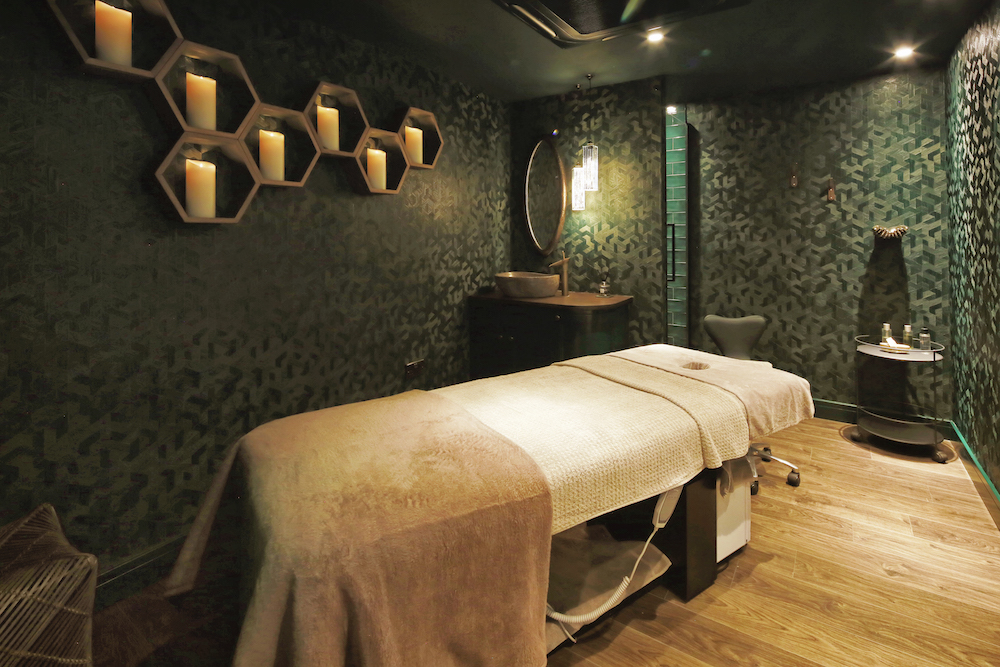 Review: Champagne &amp; Truffles Facial