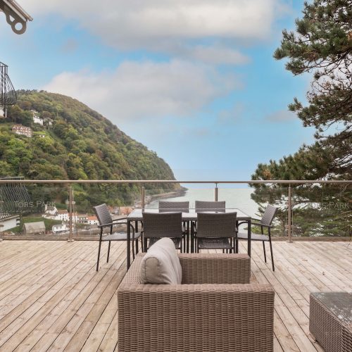 Win a 2 night stay for 4 at Tors Park on the Exmoor coast, worth £550