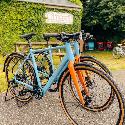 E-bike hire with pitstops on a cycle route near you