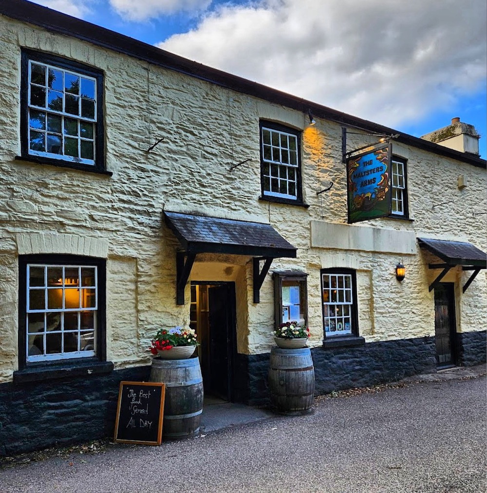 Lovely wintry walks with cosy pub pitstops