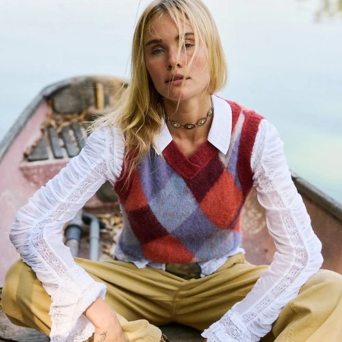 Très chic! 10 stylish sweater vests to add to your spring wardrobe