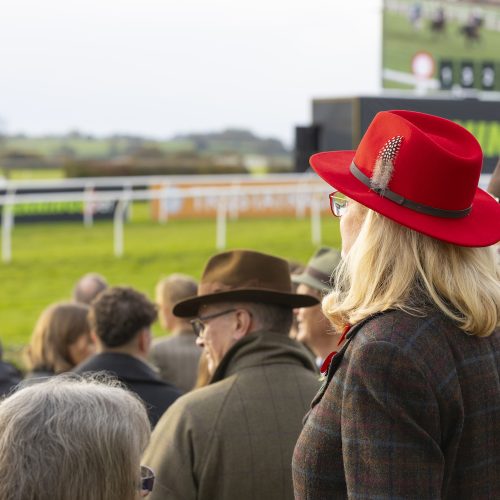 Win an afternoon – and lunch – at the races at Wincanton Racecourse, worth £180