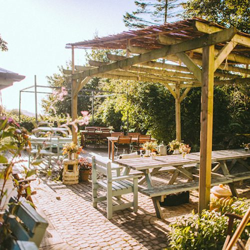 8 local courtyard cafés for sunny spring days