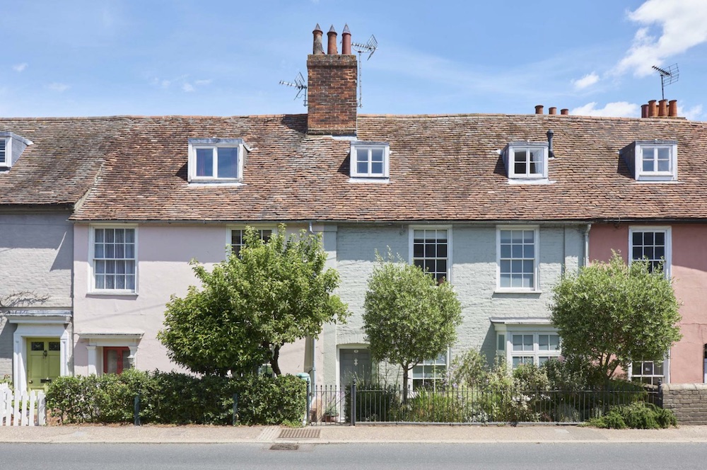 Property flirt: the modern Mistley cottage to crush on