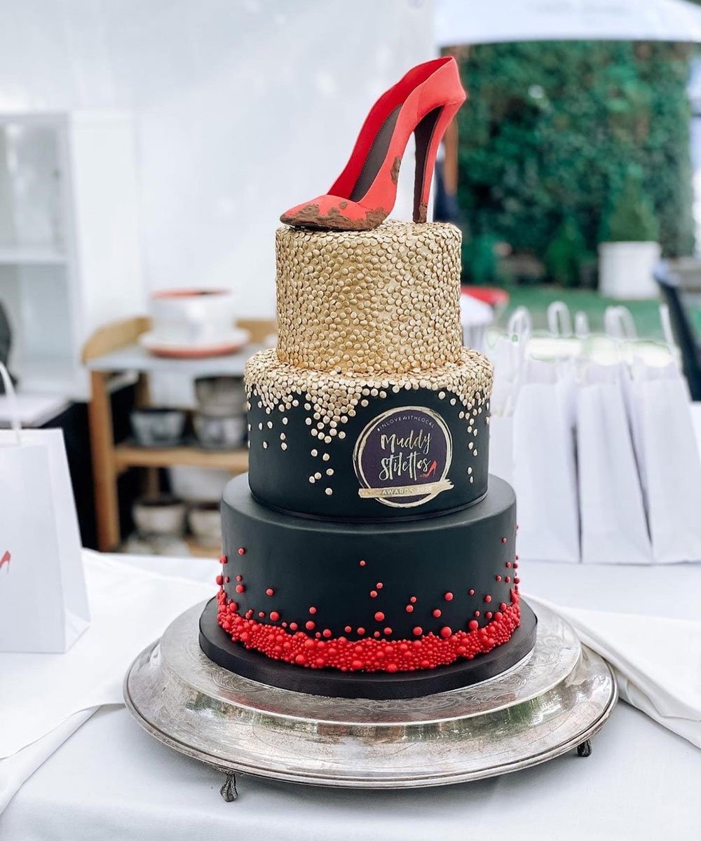 EPIC Gold, Black and Red STRIPED CAKE hack- Rosie's Dessert Spot - YouTube