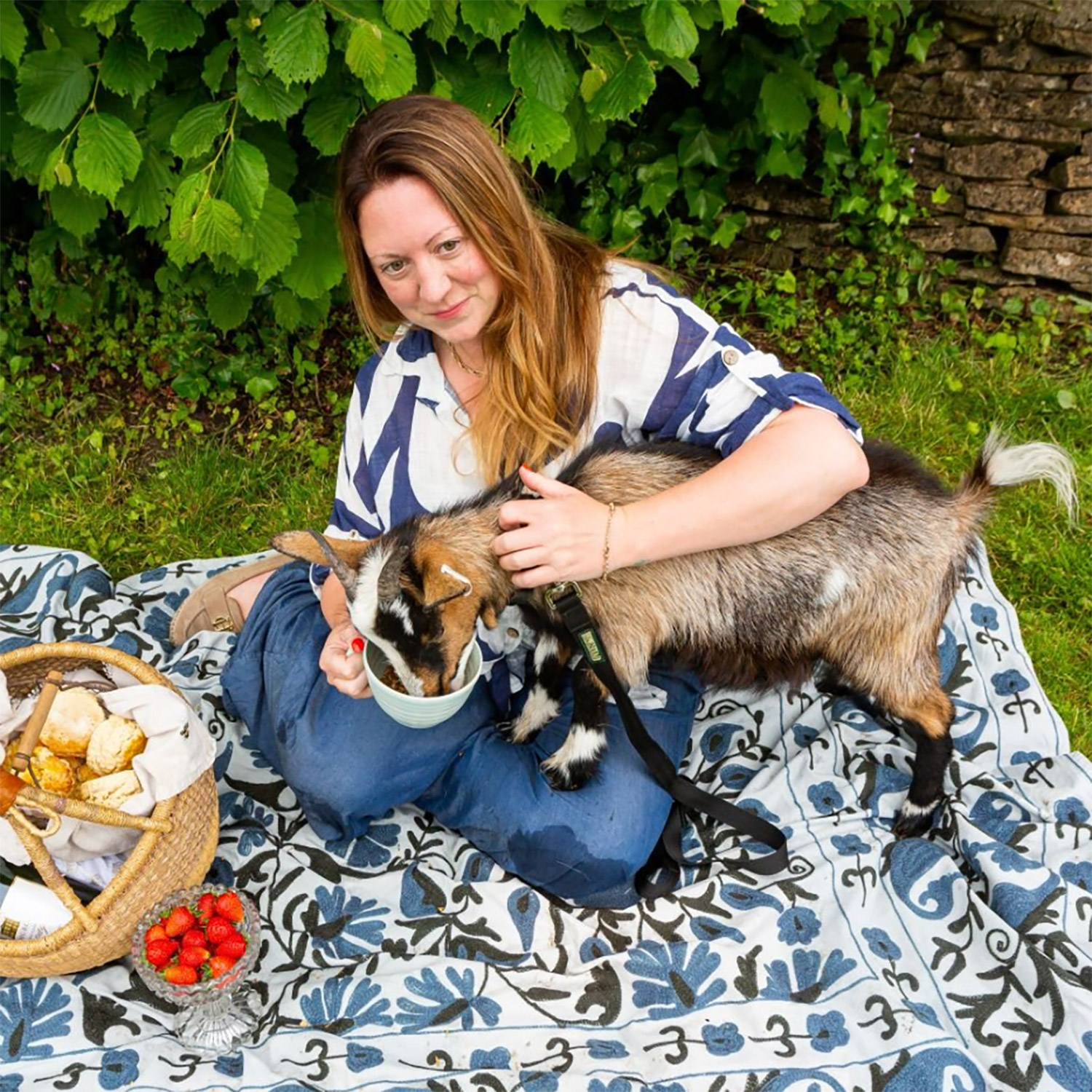 Win A ‘Journalling with Pygmy Goats’ Experience for two in Tetbury