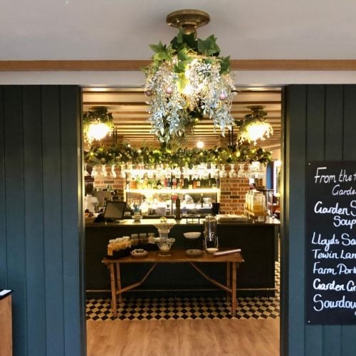 Review: Tewinbury Farm Hotel, Welwyn