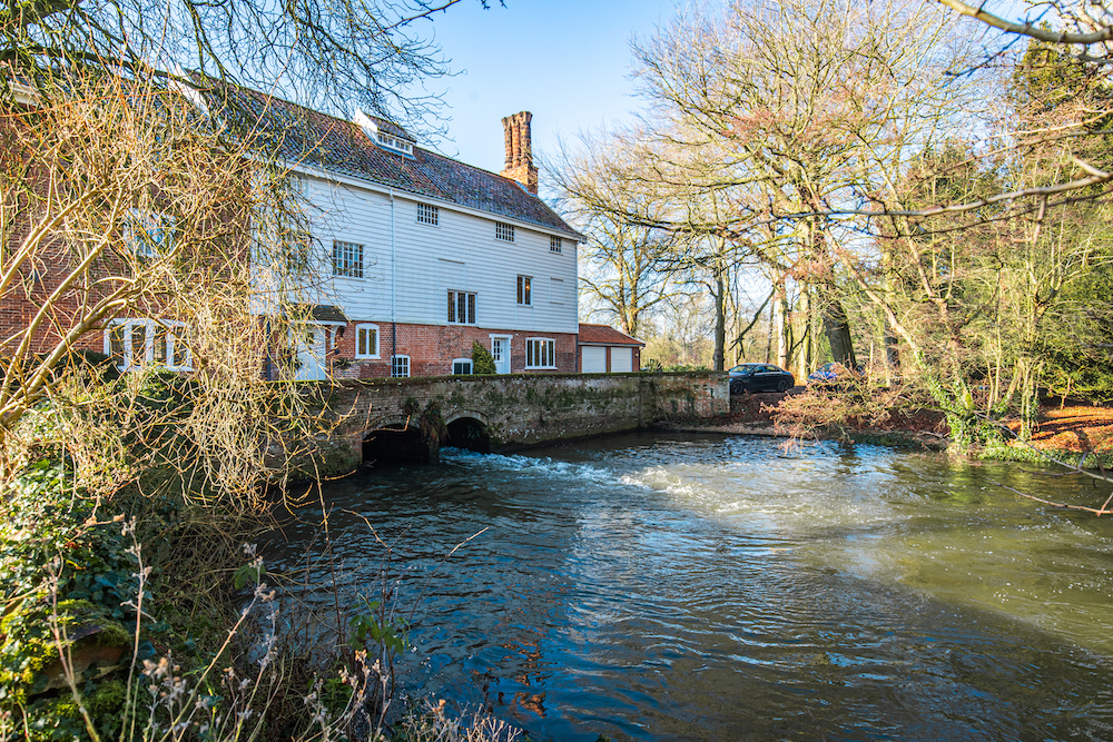 Property flirt! A luxurious Grade II village water mill