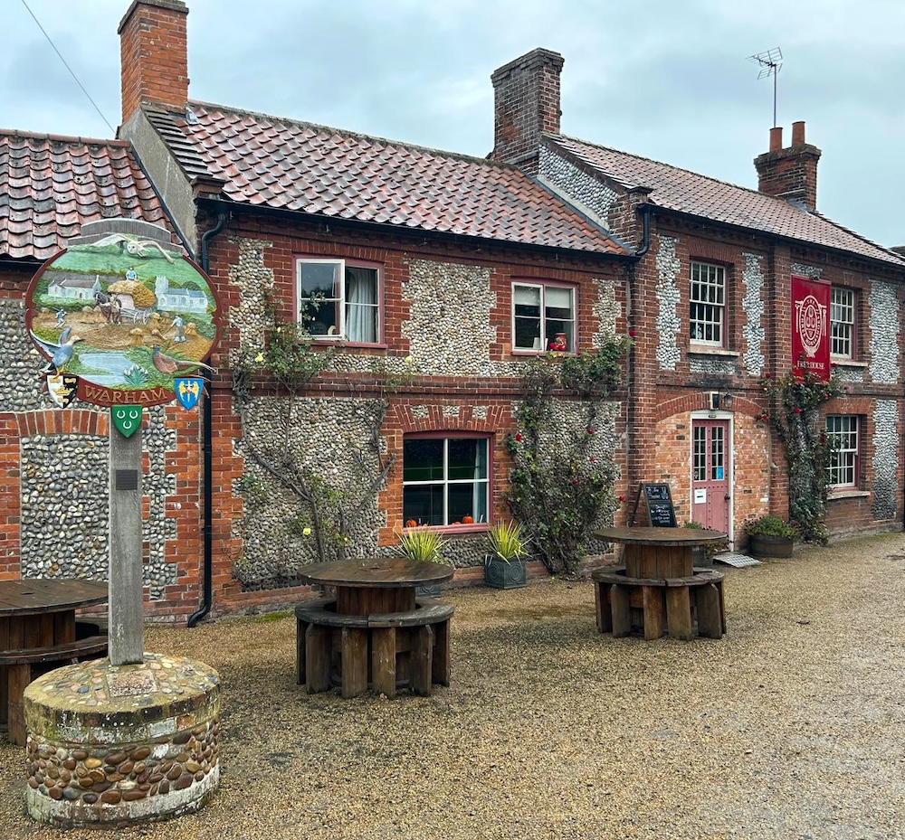 Review: The Three Horseshoes, Warham