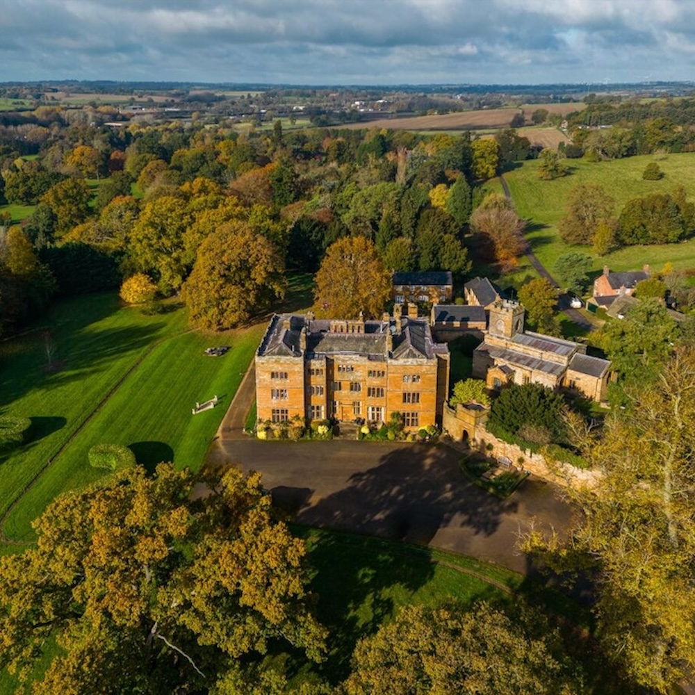 Property flirt! 7 gorgeous homes in Northants, Leics and Rutland giving us Rivals vibes