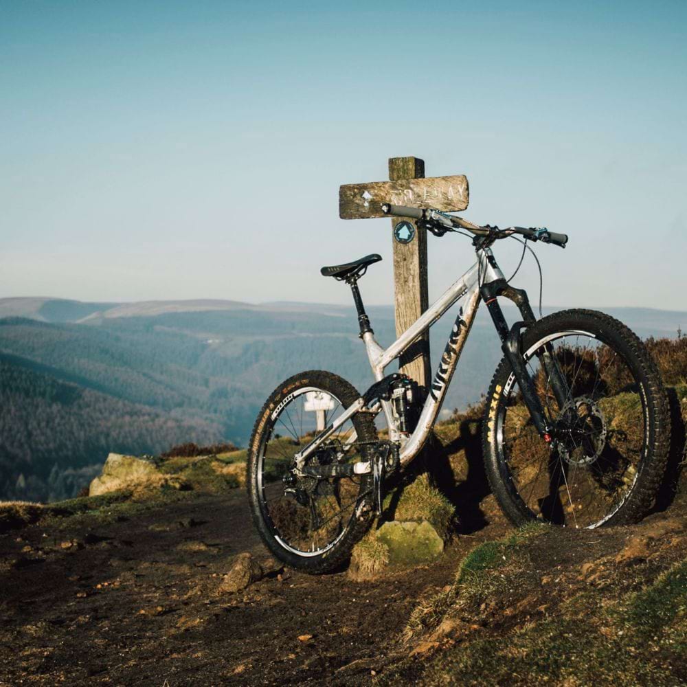 Ride & seek: Best bike rides with pitstops in the Peak District