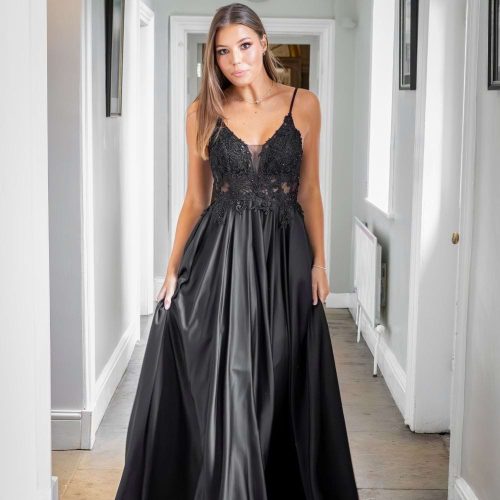 Teen dreams! How to find the perfect prom dress