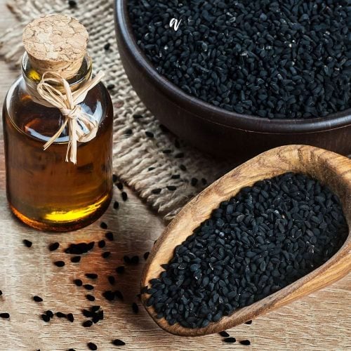 5 reasons you need black seed oil in your skincare routine