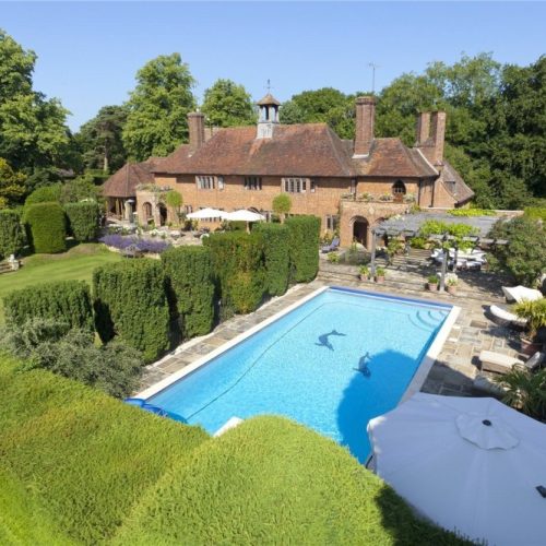 Property flirt! When only a house with a helipad and heated pool will do