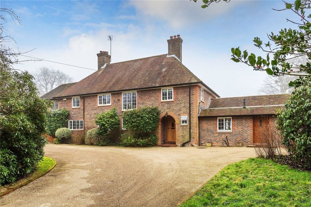 Property Flirt! Limpsfield country house