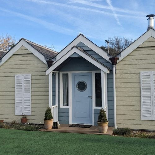 Self-catering stay in Sussex: Muddy reviews Madam Green Holidays, Oving