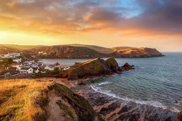 Moving to Devon? 10 tips from a pro