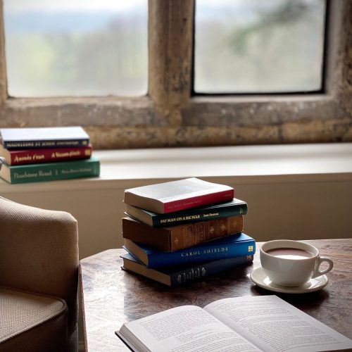 Book lovers, listen up! We’ve found the ultimate retreat for you right here in Warwickshire