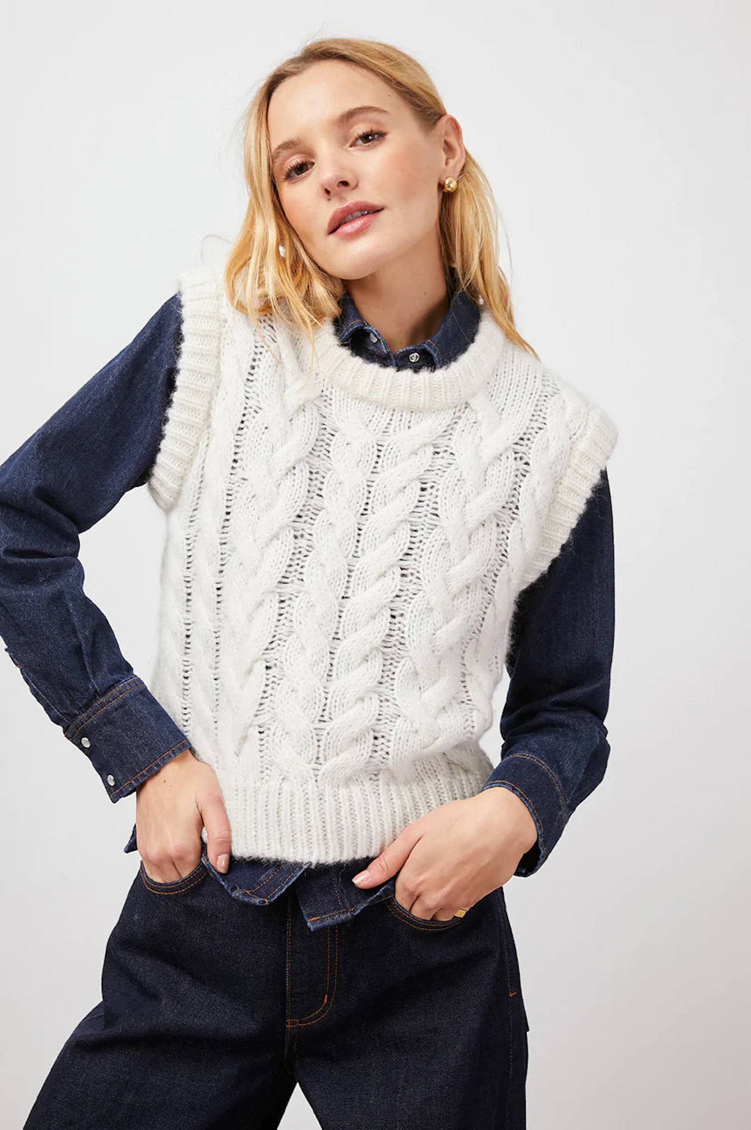 Très chic! 14 stylish sweater vests to add to your spring wardrobe -  Wiltshire