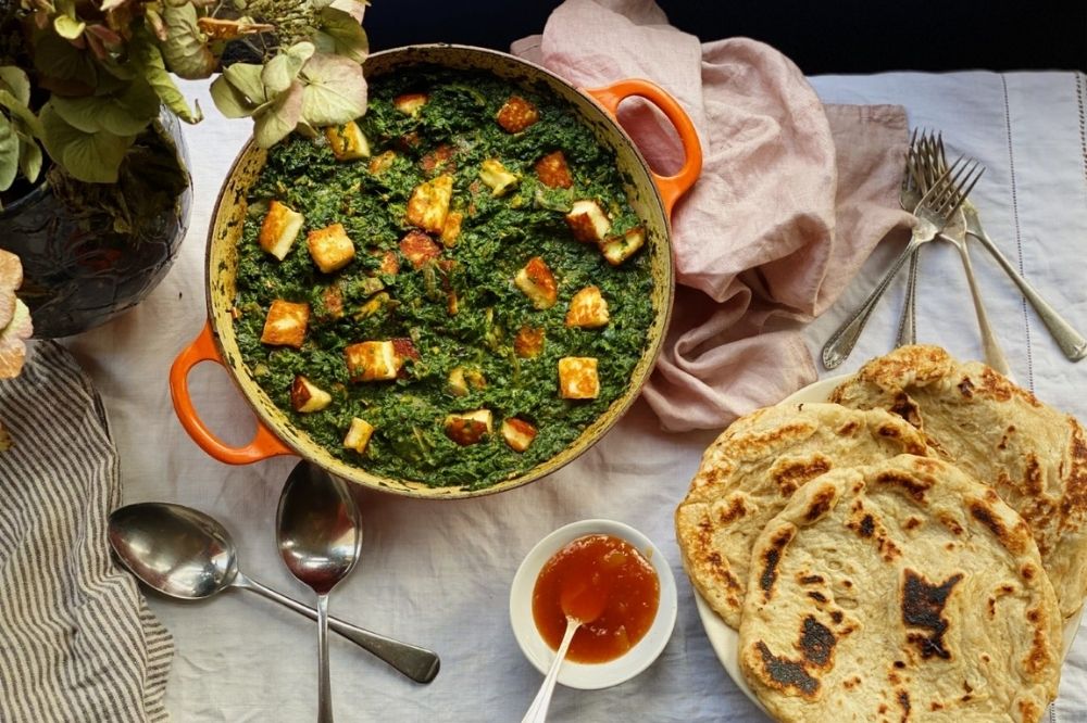 Fakeaway done right: saag halloumi
