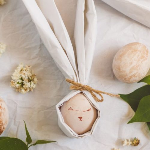 6 stylish ways to spruce up your Easter table