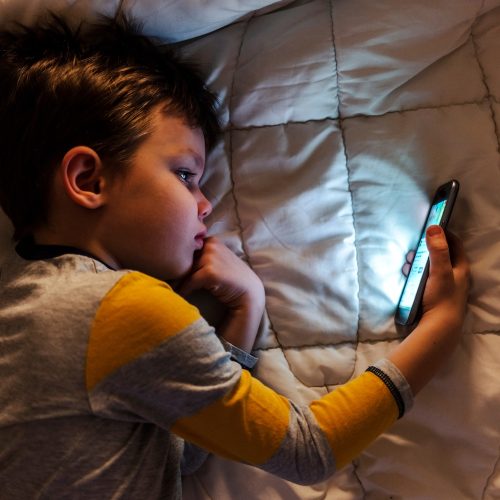 When should I buy my child a smartphone?